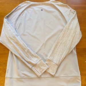 Lululemon Size Medium Long Sleeve Shirt
